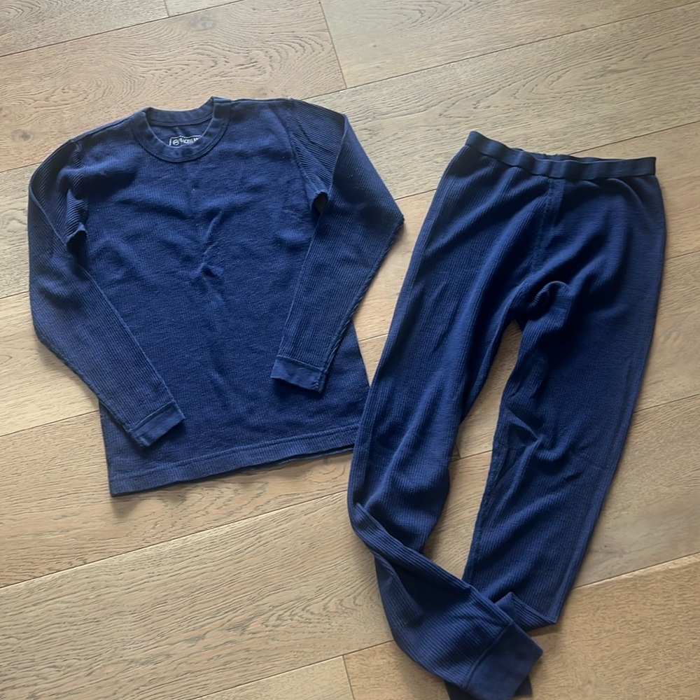Magellan thermal underwear set. Youth medium. Waffle knit. Warm!
